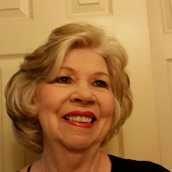 COPY - Meet your Posher, Margaret - Picture 2 of 8